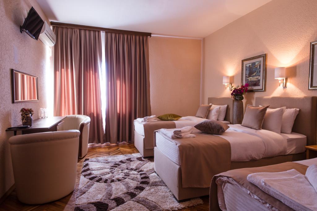 Hotel Ideal Podgorica Exteriér fotografie