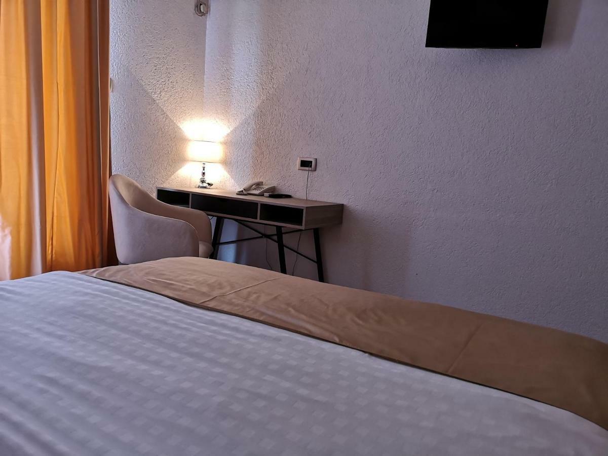 Hotel Ideal Podgorica Exteriér fotografie